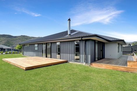 Photo of property in 6 Searle Drive, Cromwell, 9310