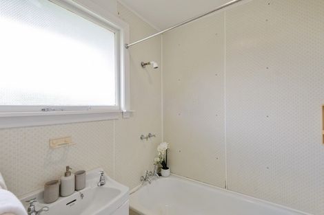 Photo of property in 22 Roswell Place, Islington, Christchurch, 8042