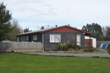 Photo of property in 5 Tawa Street, Tokomaru, Palmerston North, 4474