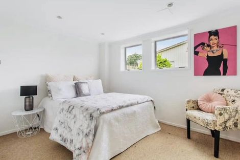 Photo of property in 116 Clovelly Road, Bucklands Beach, Auckland, 2012