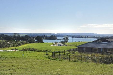 Photo of property in 61 Mclarin Road, Glenbrook, Waiuku, 2681