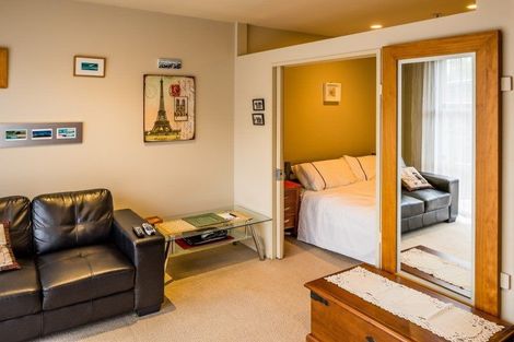 Photo of property in Atrium Towers, 1q/154 The Terrace, Wellington Central, Wellington, 6011