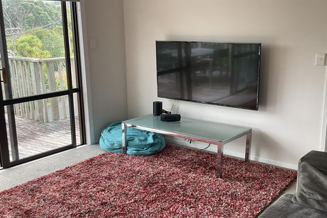 Photo of property in 11 Hillside Crescent, Leigh, 0985