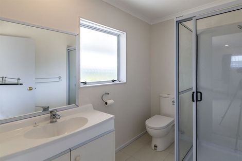 Photo of property in 23 Tobys Way, Waikanae Beach, Waikanae, 5036