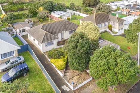 Photo of property in 82 Polson Street, Castlecliff, Whanganui, 4501
