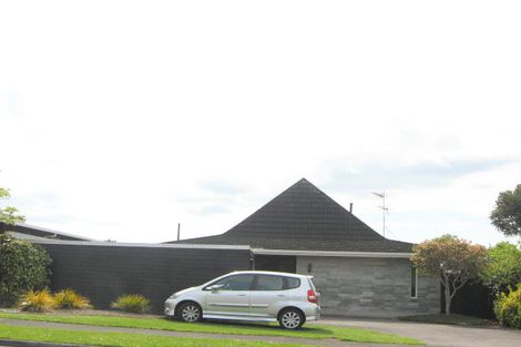 Photo of property in 24 Wesley Avenue, Frankleigh Park, New Plymouth, 4310