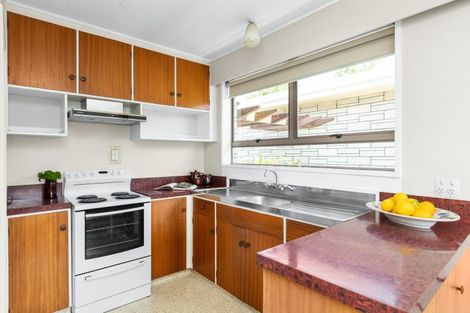 Photo of property in 2/31 Middle Road, Havelock North, 4130