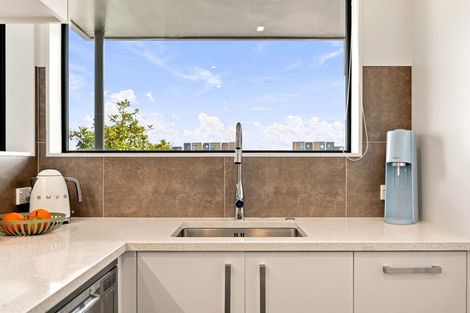 Photo of property in 37 Peihana Road, Hobsonville, Auckland, 0616