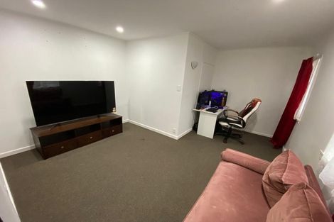 Photo of property in 452a West Coast Road, Glen Eden, Auckland, 0602