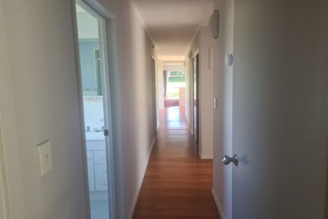 Photo of property in 28 Leeton Drive, Waipukurau, 4200