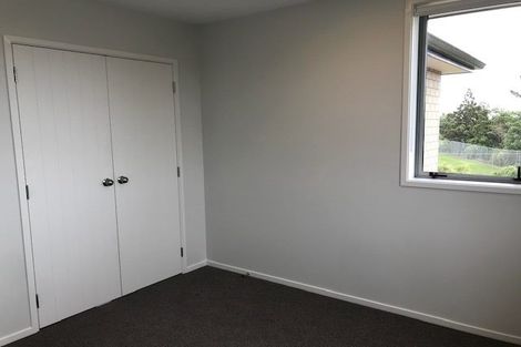 Photo of property in 22 Litten Road, Cockle Bay, Auckland, 2014