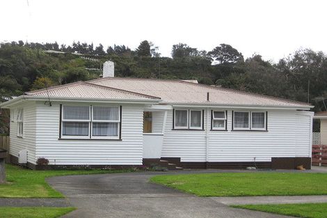 Photo of property in 12 Oranga Street, Marfell, New Plymouth, 4310