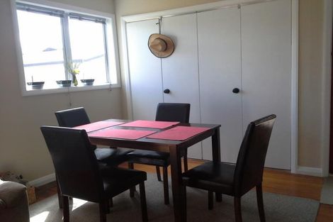 Photo of property in 52 Wallace Place, Westown, New Plymouth, 4310