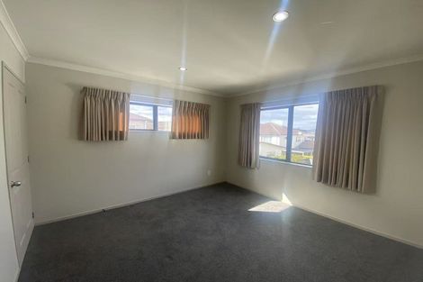 Photo of property in 23 Andy Crescent, Flat Bush, Auckland, 2016