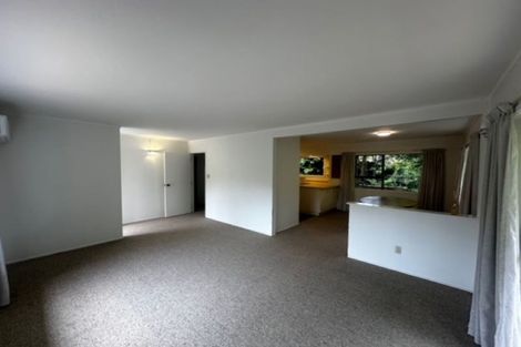 Photo of property in 2/246 Beach Road, Campbells Bay, Auckland, 0630