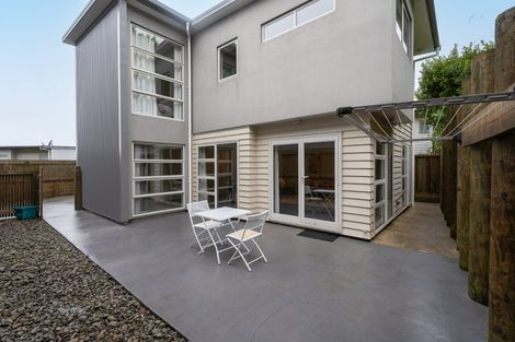 Photo of property in 36h Erlestoke Crescent, Churton Park, Wellington, 6037