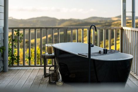 Photo of property in 99 Cowes Bay Road, Waiheke Island, 1971