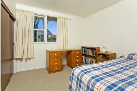 Photo of property in 43 Juniper Road, Sunnynook, Auckland, 0620