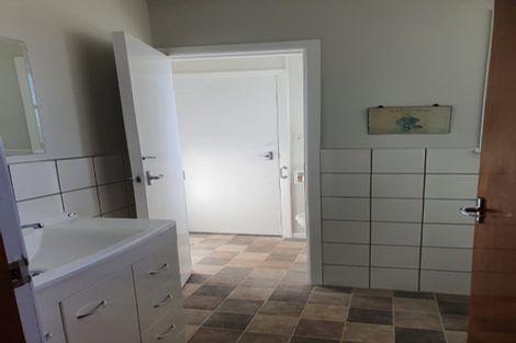 Photo of property in 20 Norfolk Street, Levin, 5510