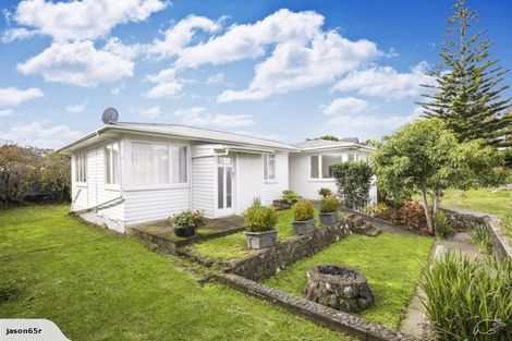 Photo of property in 16 Jamaica Place, Blockhouse Bay, Auckland, 0600