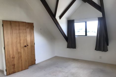 Photo of property in 17 Shastri Terrace, Khandallah, Wellington, 6035