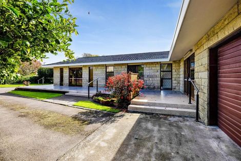 Photo of property in 240 Waihi Road, Hawera, 4610