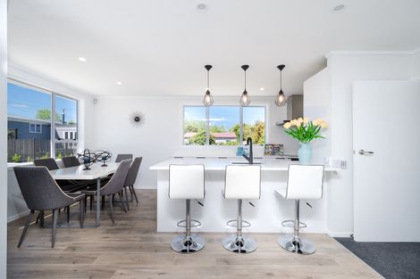 Photo of property in 16a Tapu Road, Huapai, Kumeu, 0810