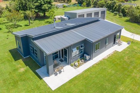 Photo of property in 26 Riveredge Terrace, Ohau, Levin, 5570