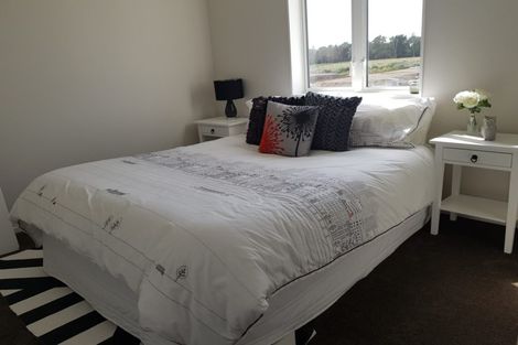 Photo of property in 37 Bellbird Street, Papakura, 2110