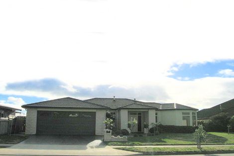 Photo of property in 20 Quadrant Heights, Paraparaumu, 5032