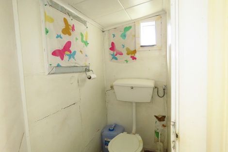 Photo of property in 11 Bright Street, Westport, 7825