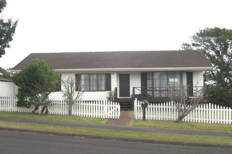 Photo of property in 3 Sunward Rise, Glenfield, Auckland, 0629