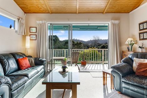 Photo of property in 22 Opanuku Road, Henderson Valley, Auckland, 0612