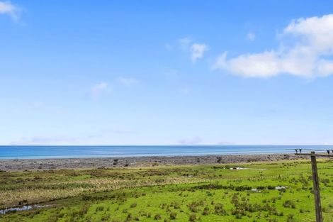 Photo of property in 8933 State Highway 35, Waihau Bay, Opotiki, 3199