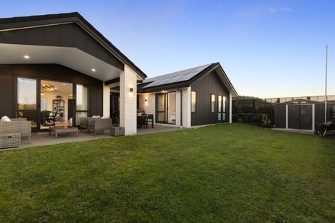 Photo of property in 1 Rongoa Maori Way, Pukekohe, 2120