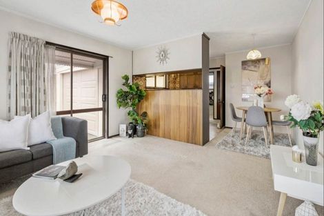 Photo of property in 1/11 Thornton Road, Milford, Auckland, 0620