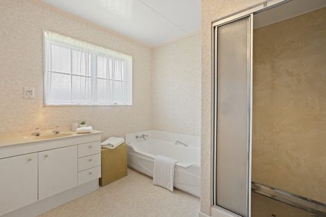 Photo of property in 77 Belvedere Avenue, Waikanae, 5036