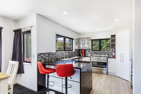 Photo of property in 36 Aubrey Crescent, Rainbow Point, Taupo, 3330