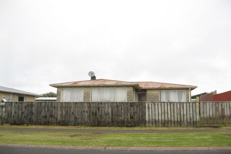 Photo of property in 35 Hume Street, Waitara, 4320