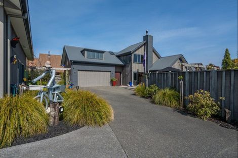 Photo of property in 7 Haines Grove, Rainbow Point, Taupo, 3330