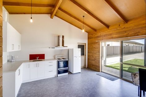 Photo of property in 120 North Shore Road, Eskdale, Napier, 4182