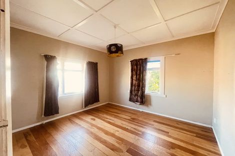 Photo of property in 115 Weymouth Road, Manurewa, Auckland, 2102