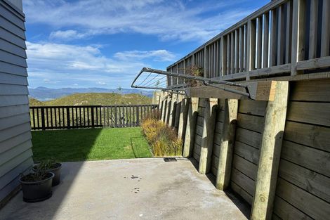 Photo of property in 34 Epic Way, Newlands, Wellington, 6037