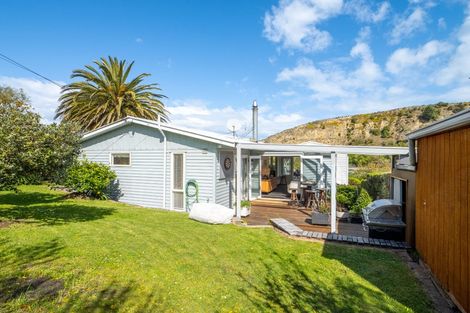 Photo of property in 5 Mcgillivray Street, Domett, 7383