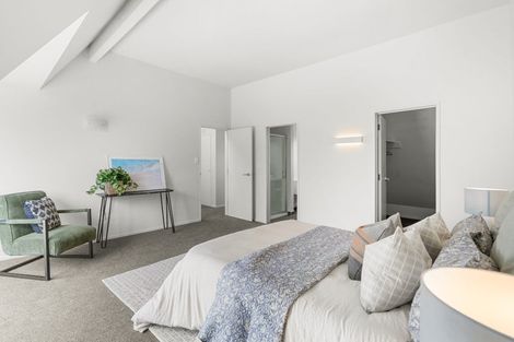 Photo of property in 31 Dovedale Avenue, Ilam, Christchurch, 8041