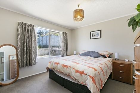 Photo of property in 14 Kaitangata Crescent, Kelson, Lower Hutt, 5010