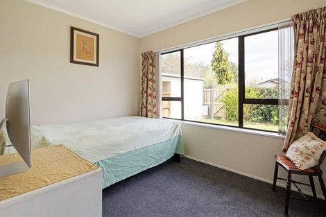 Photo of property in 251 Shakespeare Street, Leamington, Cambridge, 3432