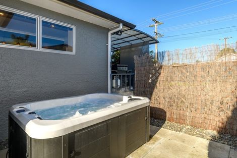 Photo of property in 539 Devonport Road, Tauranga South, Tauranga, 3112