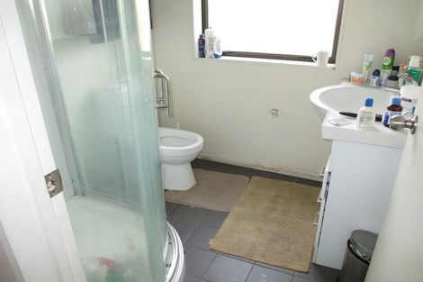 Photo of property in 9c Woodall Place, Totara Vale, Auckland, 0627