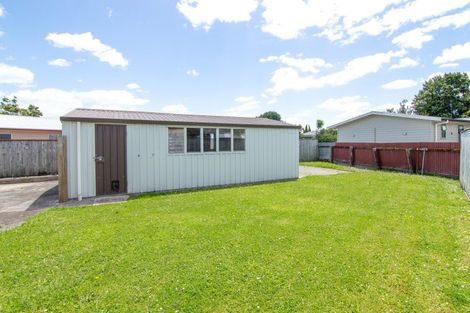Photo of property in 9 Pinedale Parade, Milson, Palmerston North, 4414